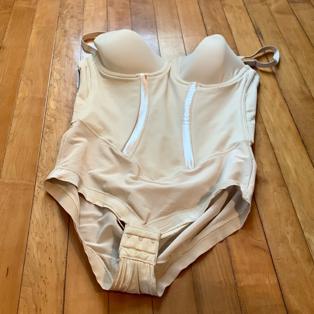 Flexees Shape-ware Body Suit — 38C — Nude Color
